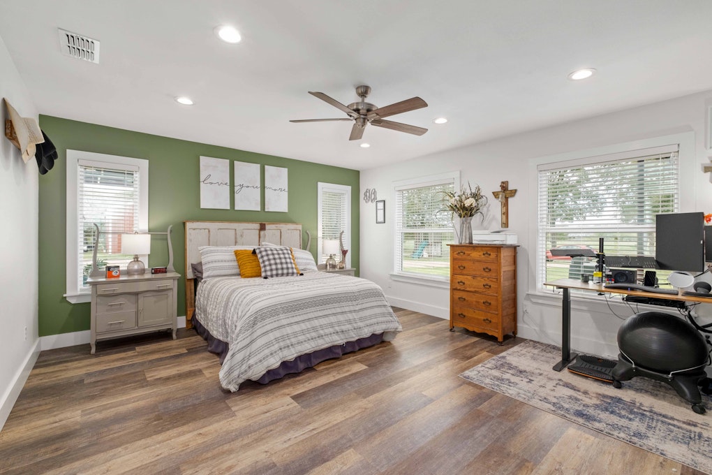 1730 FM 448, LA GRANGE, TX 78945, Presented by Paula Collins, Hart Land